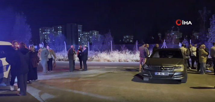 Motosiklet sürücüsünün durumunun ağır olduğu öğrenildi. Edinilen bilgiye göre, ilçeye