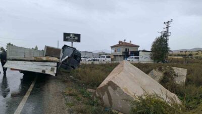 Kaza, Şuhut ilçesi Mahmutköyü yolu üzerinde meydana geldi. Edinilen bilgilere