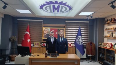 Gerçekleştirilen ziyarette, muhtarların yerel yönetimlerdeki rolü, mahallelerin ihtiyaçları ve vatandaşların