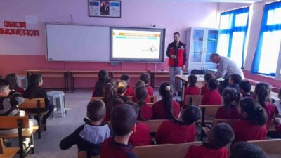 Afyonkarahisar’ın Sandıklı ilçesinde Kaymakamlık tarafından yürütülen proje kapsamında “Aile Yılı”