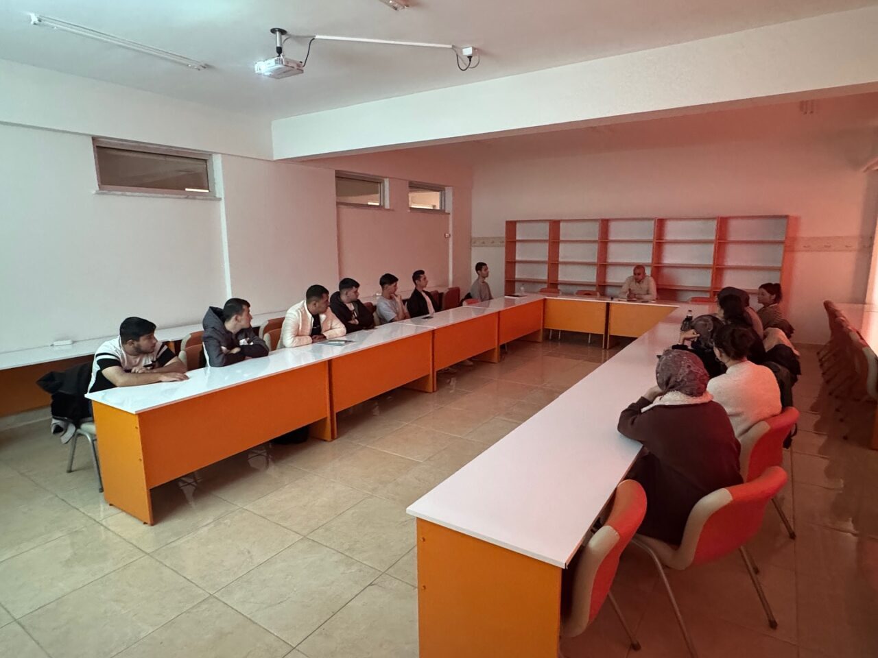 AFYONKARAHİSAR (AA) – Afyon Kocatepe Üniversitesi (AKÜ) Sandıklı Meslek Yüksekokulu'nda