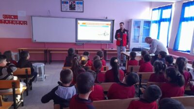 AFYONKARAHİSAR (AA) – Sandıklı'da Afyon Kocatepe Üniversitesi (AKÜ) Sandıklı Meslek