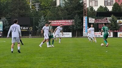 Maça etkili başlayan konuk ekip Çakırköy Spor, 18. dakikada Davut