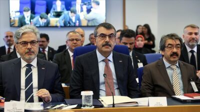 Cumhurbaşkanı Yardımcısı Cevdet Yılmaz, 2026 yılı bütçesinde Milli Eğitim Bakanlığına