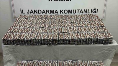 Afyonkarahisar’da jandarma köy evini yaptığı baskında 15 bin 174 adet
