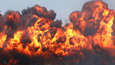 Guayaquil İtfaiye Teşkilatı’ndan Binbaşı Jorge Montanero, hayatını kaybeden kişinin taksi