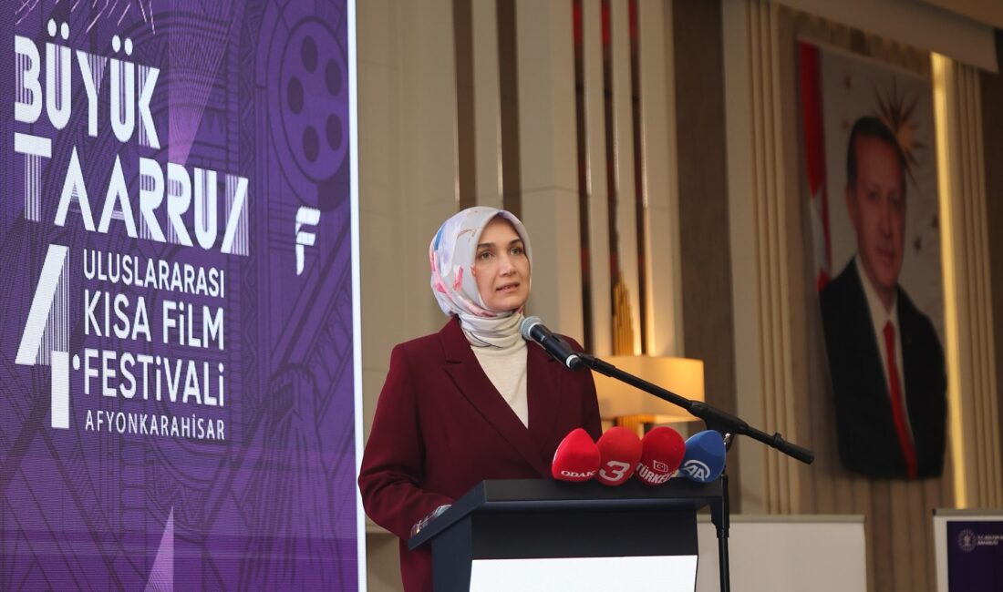 Görkemli Açılış Kültür ve Turizm Bakanlığı himayesinde, Valilik ev sahipliğinde