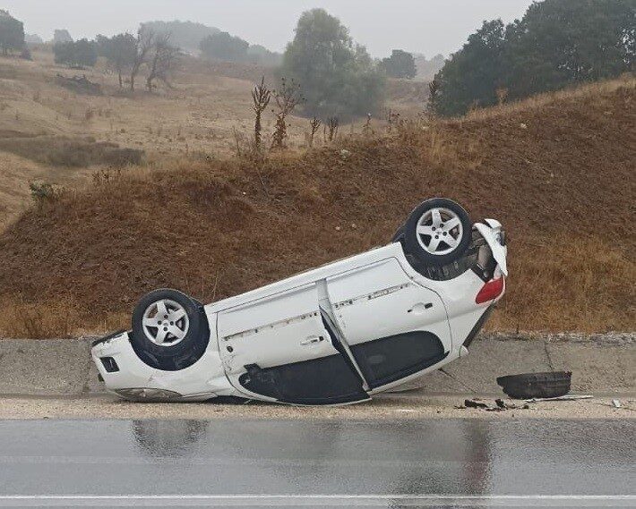 Ana Sayfa › Asayiş › Yağış beraberinde kazayı getirdi; 2