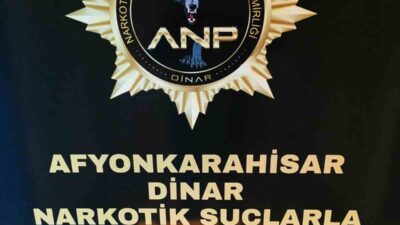 Afyonkarahisar’da polis tarafından durdurulan yolcu otobüsünde 11 adet peçeteye emdirilmiş