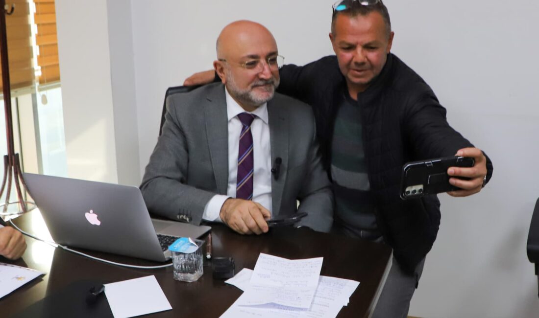 Bu buluşmalar kapsamında Başkan Şahin’in ekibi de masada yer alıyor.