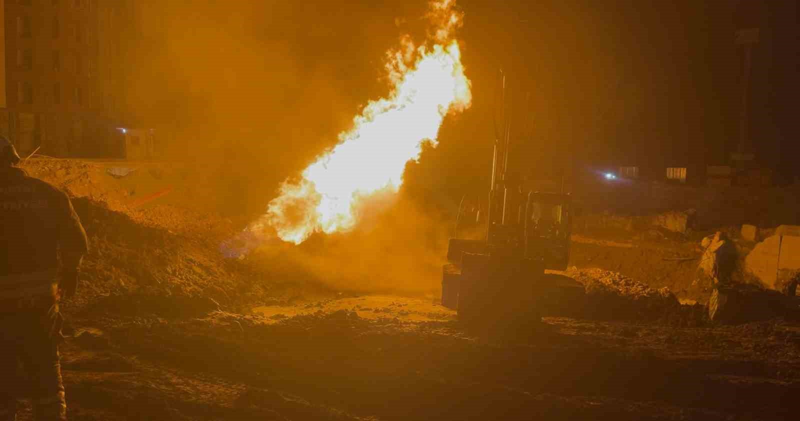 Olay, Hatay’ın Defne ilçesi Armutlu Mahallesi’nde, deprem konutlarının yapımının sürdüğü