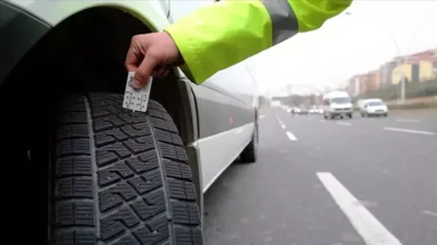 Kar lastiği olmayan araçların yola çıkmasının önlenmesiyle, karlı ve zorlu