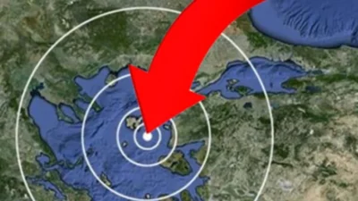 Balıkesir’in Sındırgı ilçesinde gece saatlerinde 4,5 büyüklüğünde deprem kaydedildi. Ardından