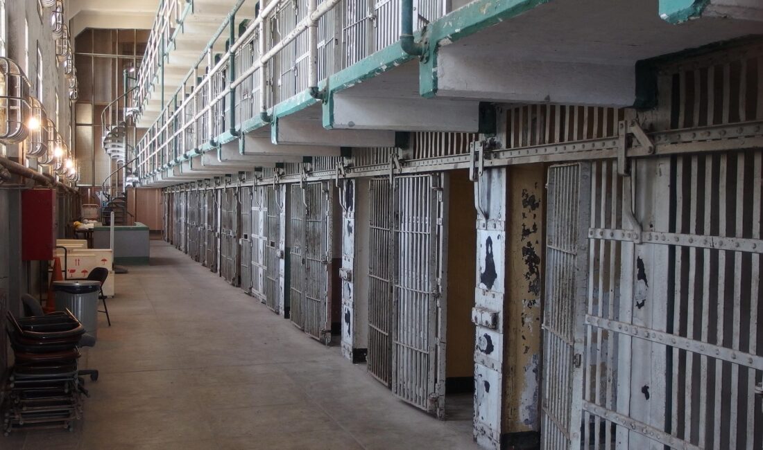 Ekvador’da Özgürlüğünden Yoksun Bırakılmış Kişiler ve Suç İşlemiş Gençlere Yönelik