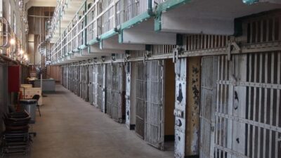 Ekvador’da Özgürlüğünden Yoksun Bırakılmış Kişiler ve Suç İşlemiş Gençlere Yönelik