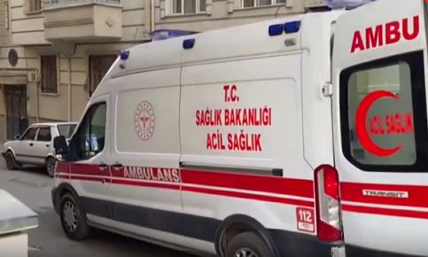 Elazığ’da Rızaiye Mahallesi Saygın Sokak’taki apartman dairesinde saat 14.00 sularında