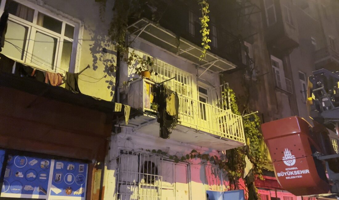 Yangın, 29 Ekim Çarşamba günü İstanbul Beyoğlu’nda saat 20.30 sıralarında