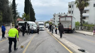 Olay, sabah saatlerinde Fethiye’nin Patlangıç Mahallesi, Ölüdeniz Caddesi üzerinde meydana