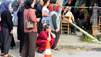 Olay, 3 Kasım günü Sarıçam ilçesi Toros Caddesi’nde meydana geldi.