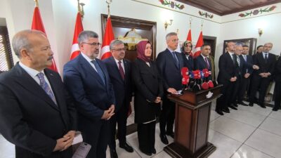 Açıklamasında sağlık hizmetlerinin kalitesinin artırılmasına yönelik çalışmalara değinen Memişoğlu, Türkiye