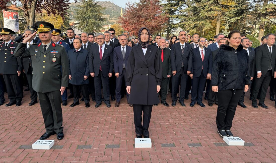 Törene mülki ve askeri erkânın yanı sıra kamu kurum ve