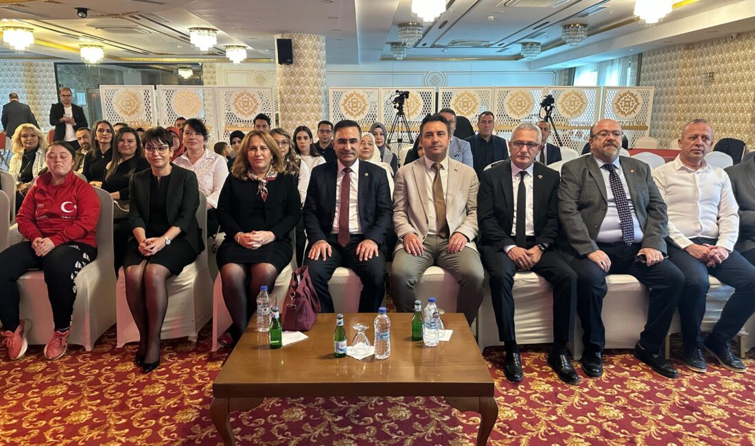 Toplantıda, organ bağışının hayati önemine dikkat çekilerek toplumun bu konuda