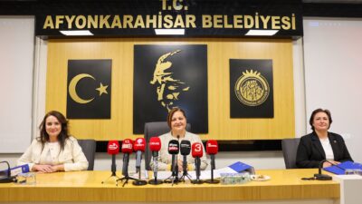 Toplantıda, bir önceki meclis tutanak özetinin okunmasının ardından 2026 yılına