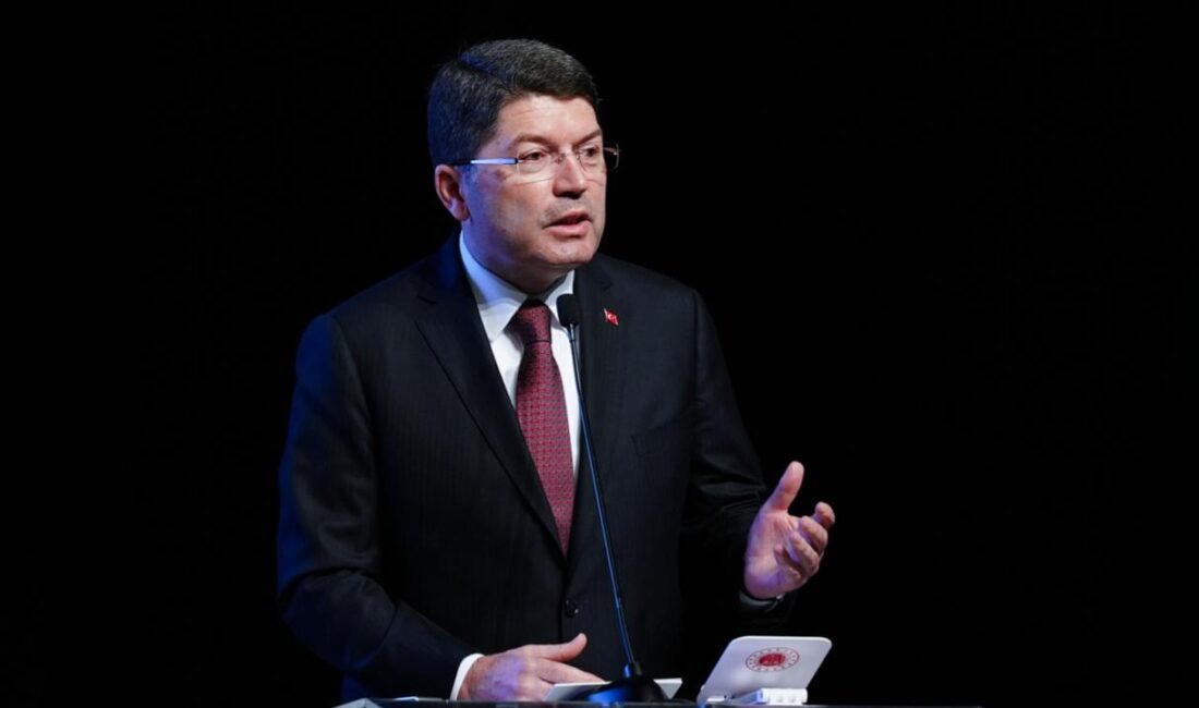Adalet Bakanı Yılmaz Tunç, Adalet Teşkilatını Güçlendirme Vakfındaki Yargı Teşkilatı Toplantısı’nda