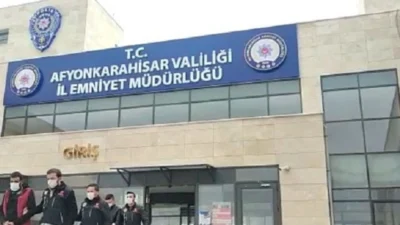 Uygulama noktasında durdurulan otomobilde yapılan aramada 11 kilo 500 gram
