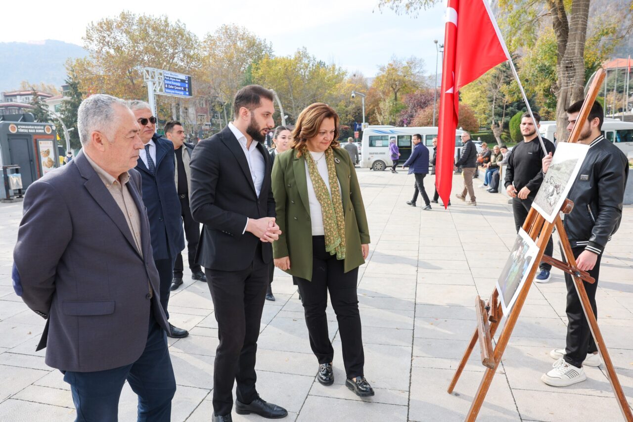 AFYONKARAHİSAR (AA) – Afyonkarahisar'da Karabağ Zaferi'nin yıl dönümü nedeniyle "Kahramanların