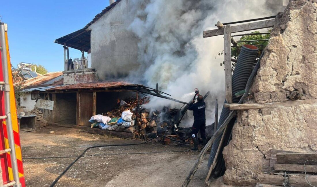 AFYONKARAHİSAR (AA) – Afyonkarahisar'ın Dinar ilçesinde müstakil evde çıkan yangında