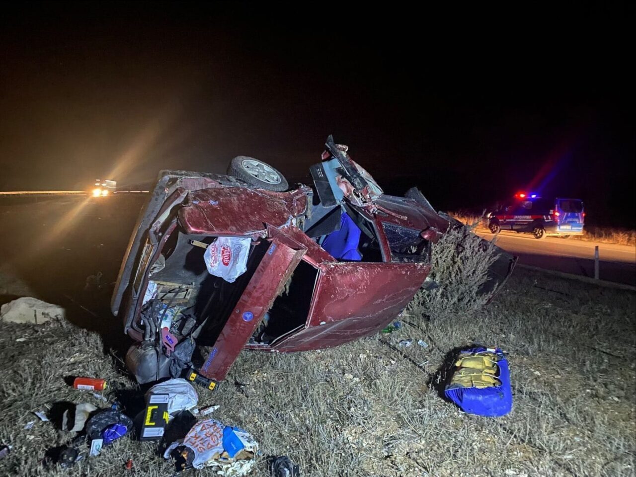 AFYONKARAHİSAR (AA) – Afyonkarahisar'ın İhsaniye ilçesinde şarampole devrilen otomobilin sürücüsü