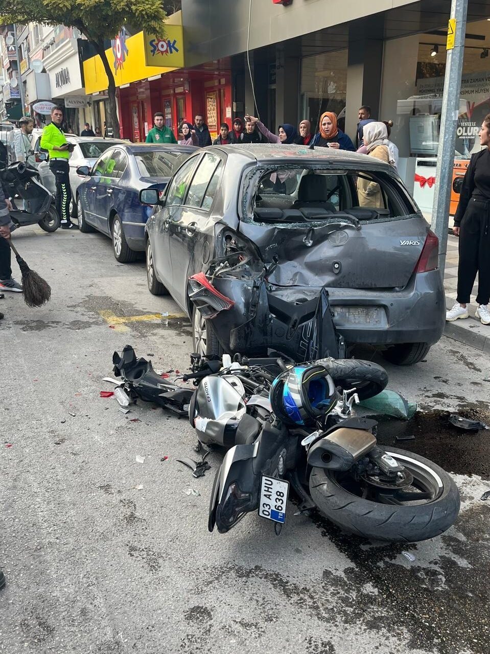 AFYONKARAHİSAR (AA) – Afyonkarahisar'da meydana gelen trafik kazasında 2 kişi