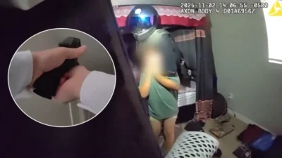 Florida’nın Hillsborough ilçesinde 27 yaşındaki bir şahıs, küçük kardeşini rehin