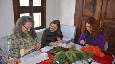 - Afyonkarahisar'da devletin eğitim ve ekipman desteğinden faydalanan Umay Kadın