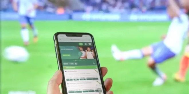 TFF’den yapılan açıklama şu şekilde: Türkiye Futbol Federasyonu’nca profesyonel liglere