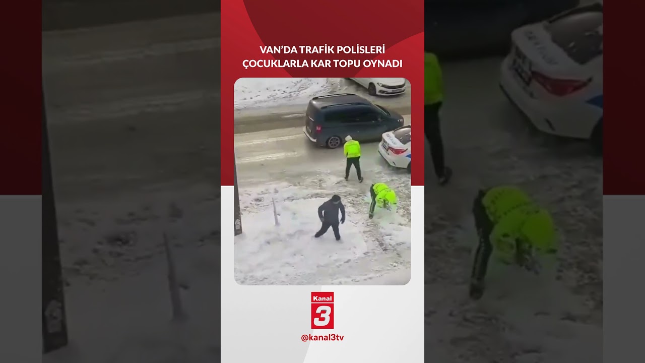 Van’da Polislerden Çocuklara Kar Topu Sürprizi