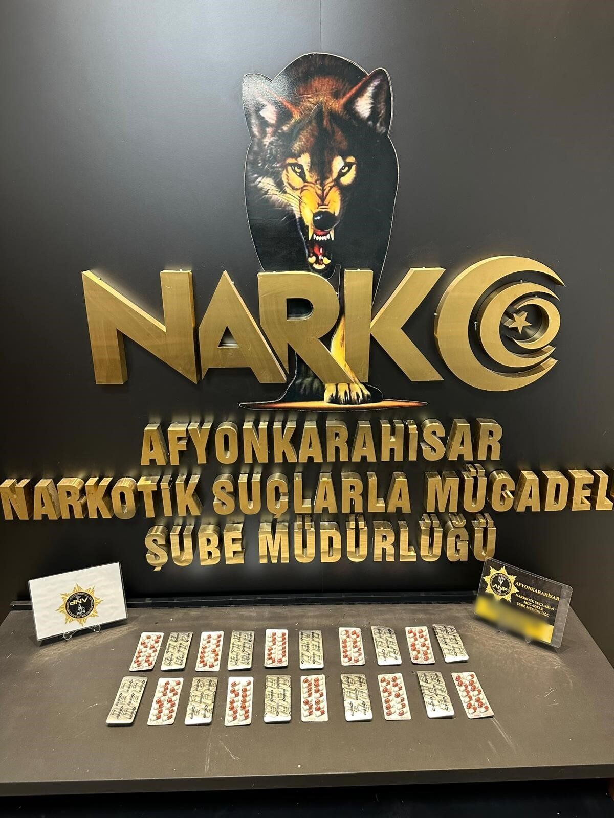 AFYONKARAHİSAR (AA) – Afyonkarahisar'da düzenlenen uyuşturucu operasyonunda bir şüpheli tutuklandı.