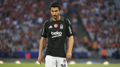 Beşiktaş’ta kadro dışı bırakılan Necip Uysal sessizliğini bozdu. 34 yaşındaki futbolcu