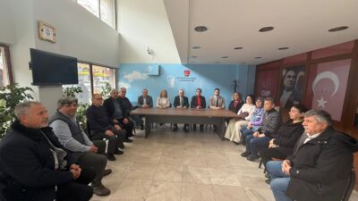 CHP Afyonkarahisar İl Başkanlığı’nı ziyaret eden Şahbaz, kent genelinde verilen
