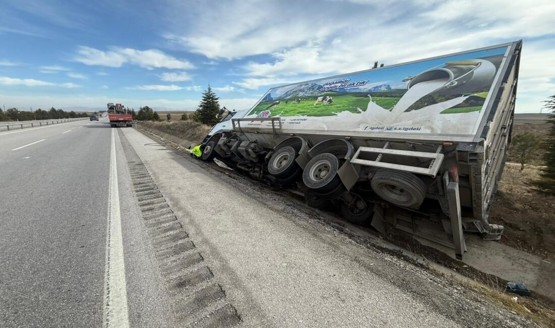 Kaza, Emirdağ ilçesi çıkışında meydana geldi. Edinilen bilgilere göre, 35