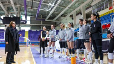 Sosyal medya hesabından ziyarete dair kareler paylaşan Başkan Köksal, takımı