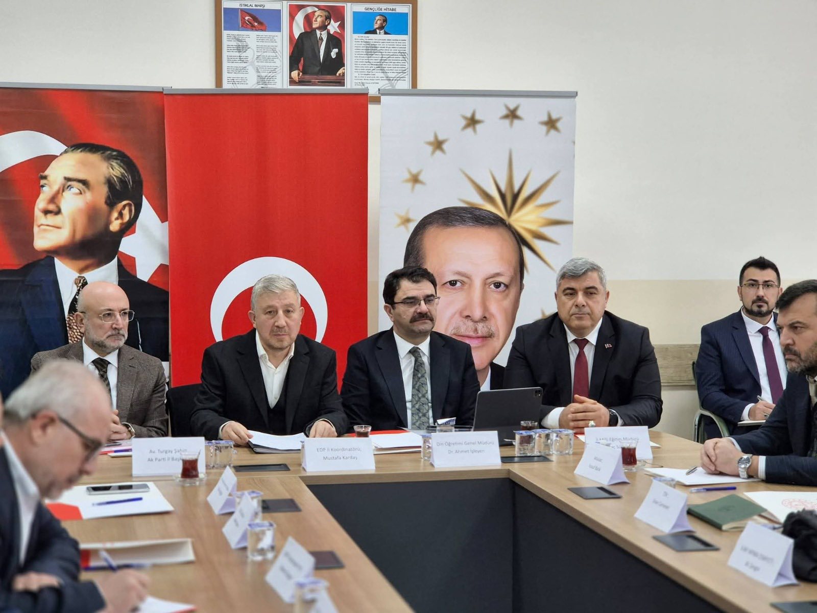 “Yarınlarımızı birlikte inşa edeceğiz”