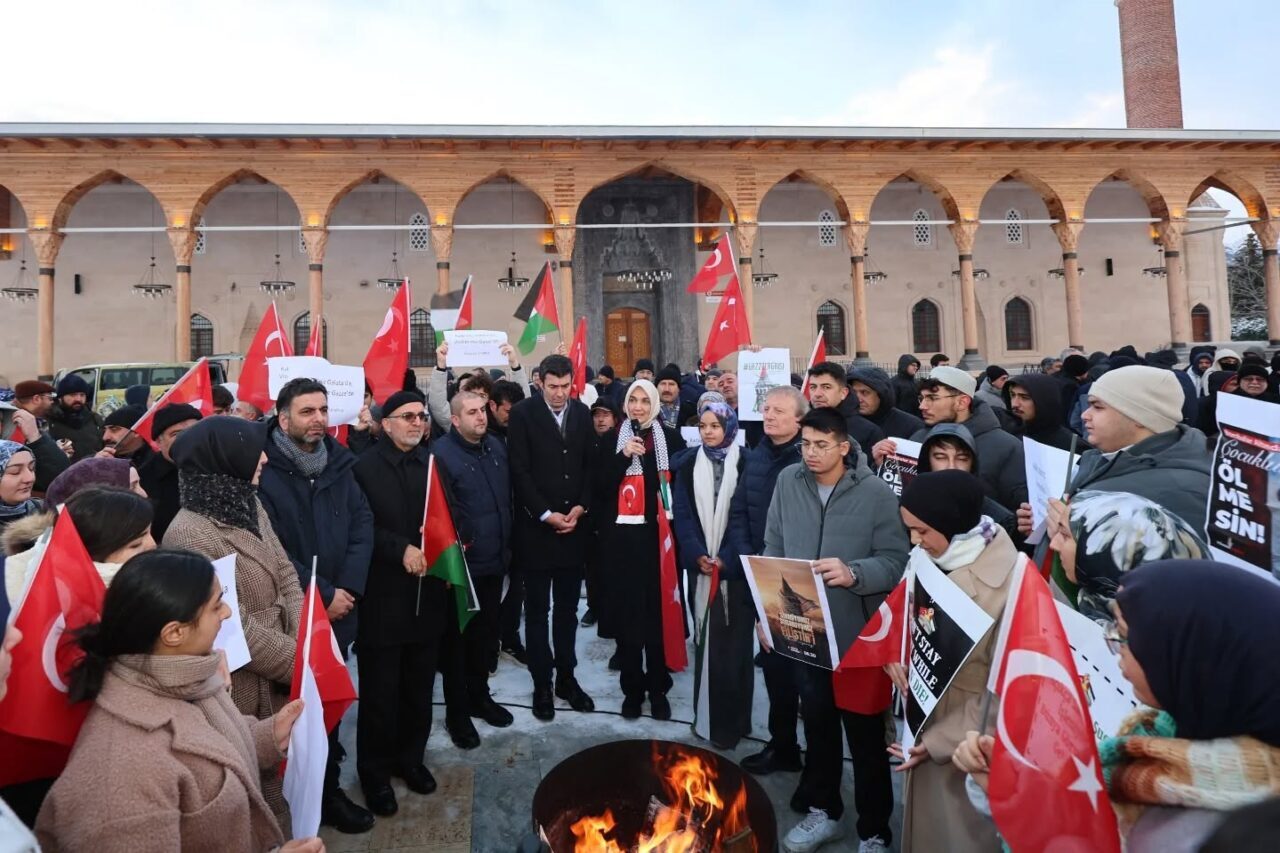Afyonkarahisar Valisi Yiğitbaşı, sabah namazı buluşmasına katıldı