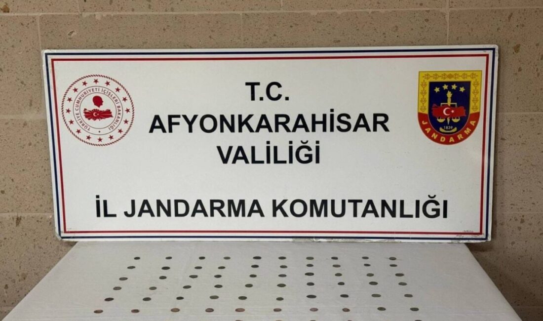 AFYONKARAHİSAR (AA) – Afyonkarahisar'ın İhsaniye ilçesinde düzenlenen tarihi eser kaçakçılığı