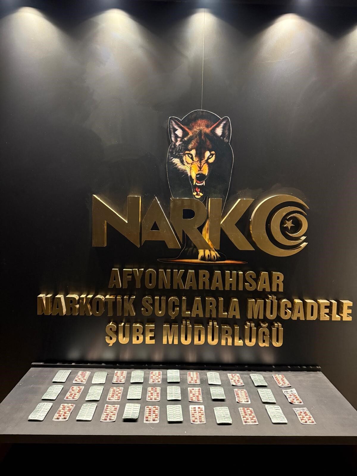 Afyonkarahisar’da uyuşturucu operasyonunda yakalanan zanlı tutuklandı