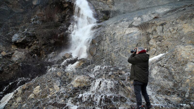 Şenpazar–Kastamonu kara yolunun Sıra köyü Valay mevkisinde, yaklaşık 12 metre