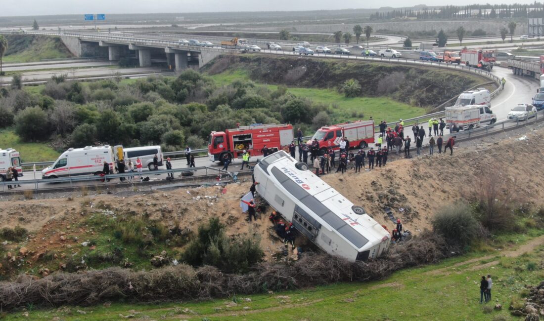 Şarampole devrilen otobüste can pazarı Tekirdağ’dan Antalya’ya gitmek üzere yola