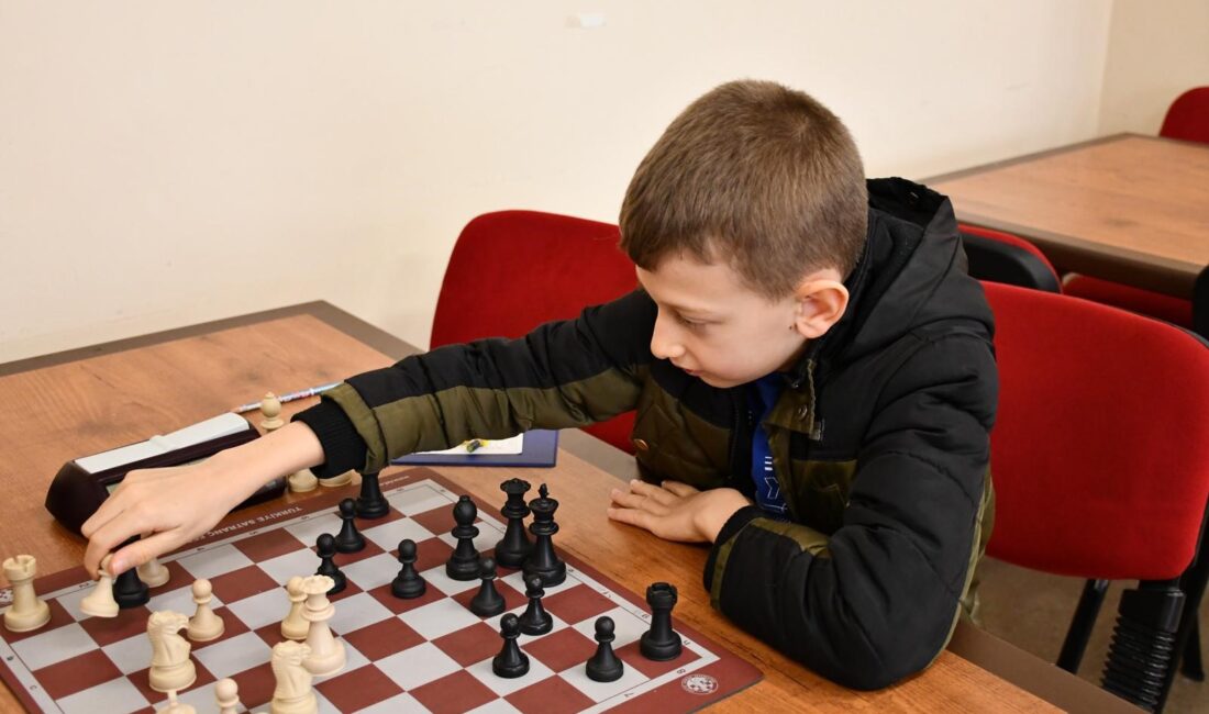 Üç farklı kategoride kıyasıya mücadele edildi Turnuva; 12 yaş altı,