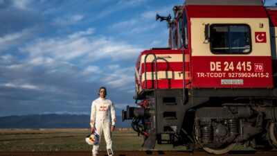 Şirketten yapılan açıklamaya göre, Costa, saatte 120 kilometre hızla ilerleyen